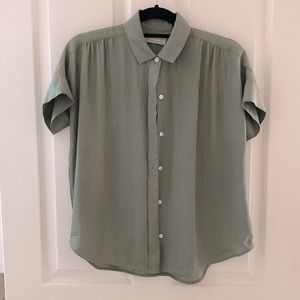 Everlane Japanese GoWeave light square shirt